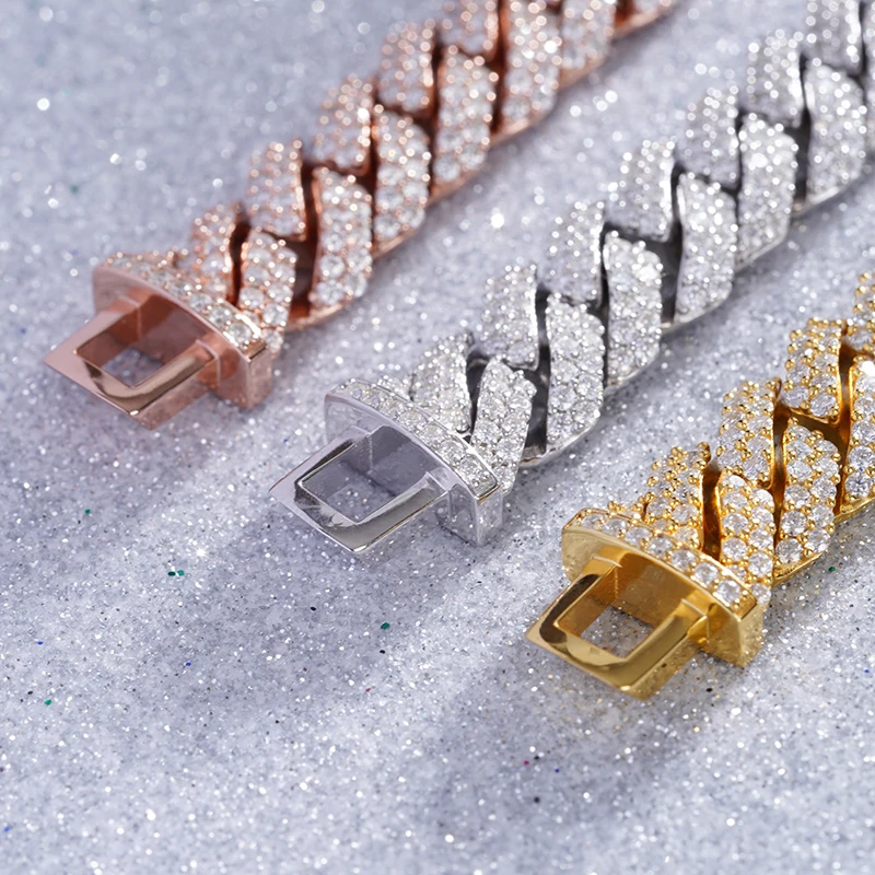 Мужской браслет из серебра 925 пробы с муассанитом