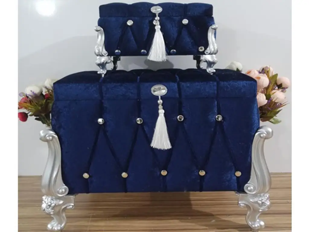 

Nerissa Tassels Square 2 Li Dower chest Navy Blue