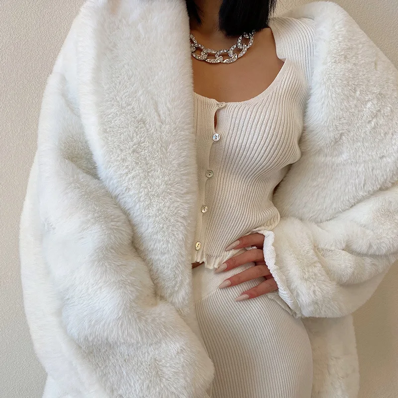 2022 Faux Fur Jacket Fashionable White Fur Coat Women's High Street Long Coat Casaco Neve Feminino Fell Jacke Abrigos Largos