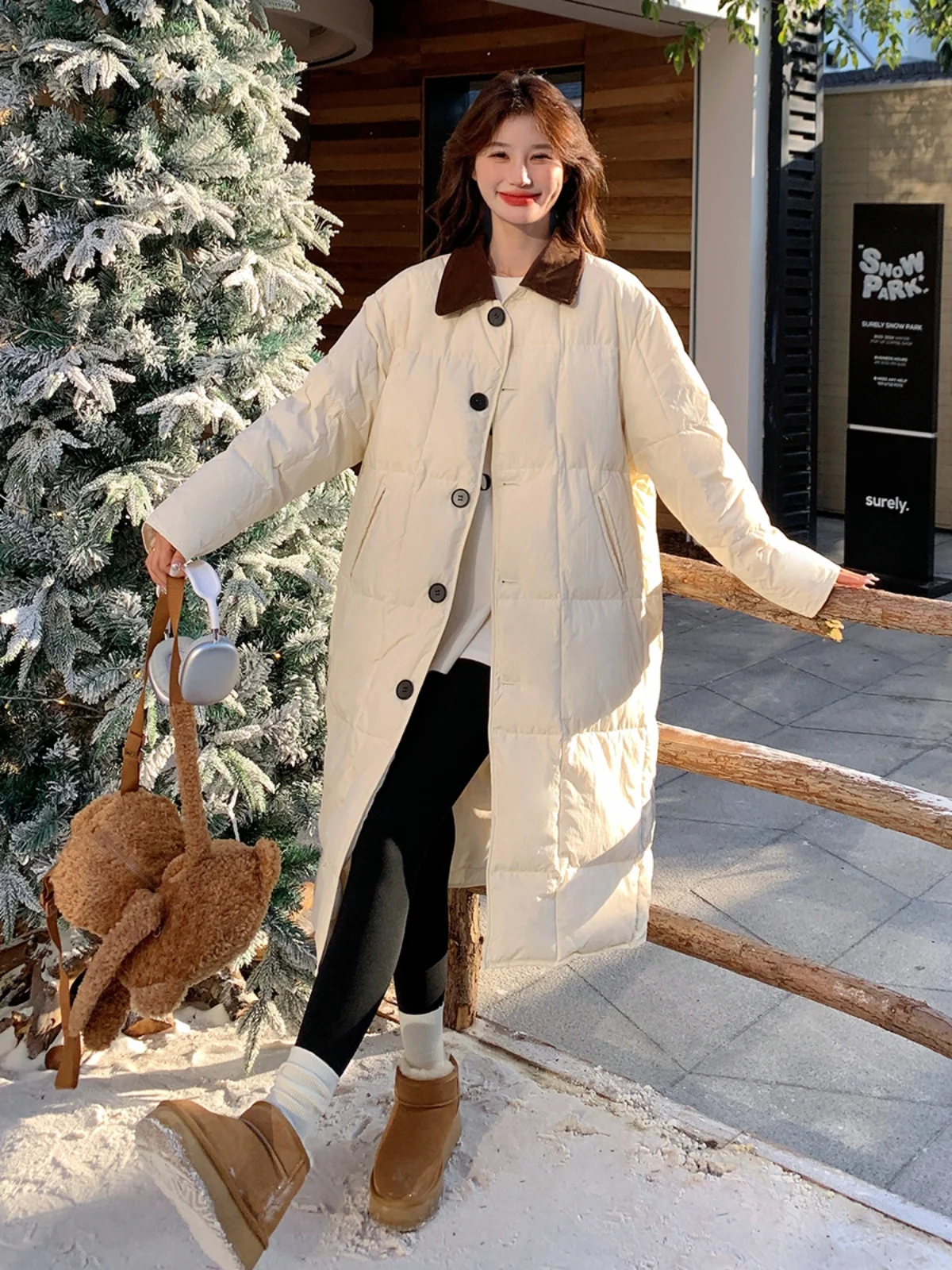 Кремово-белый легкий пуховик женский зимний новый свободный повседневный