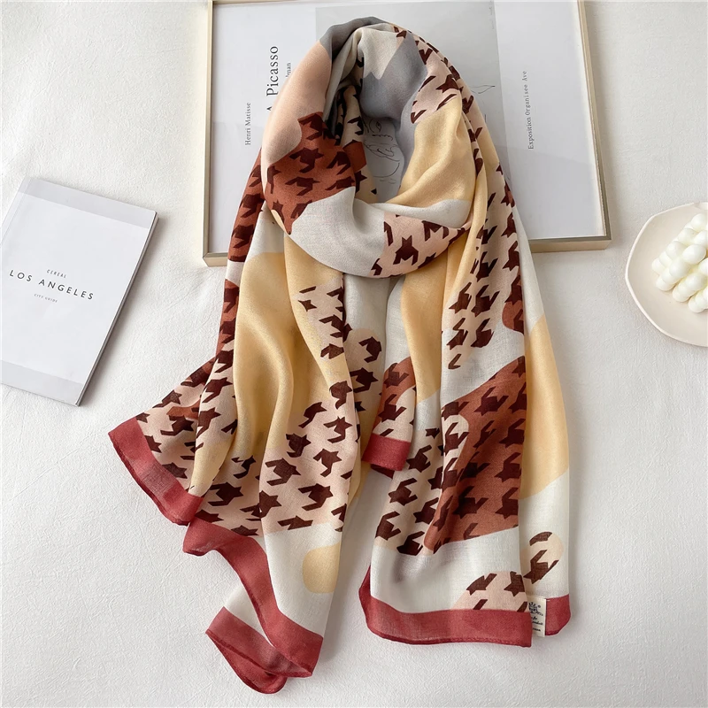 

2022 New Headbands Fashion Plaid Cotton Scarf for Women Hijab Shawls Wraps Large Pashmina Beach Stoles Bufanda Female Foulard