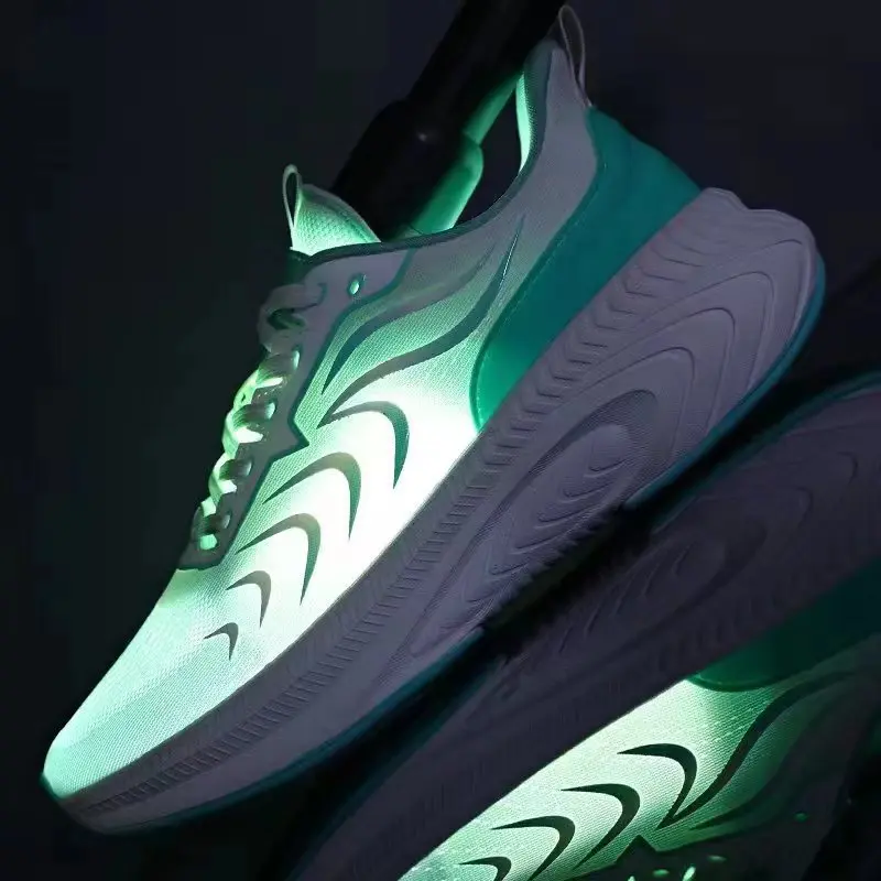 Мужская повседневная обувь и женская спортивная модная пара дышащих