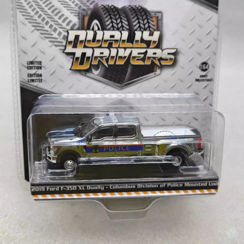 WELLY 1:64 Масштабная модель Ford F-350 XL