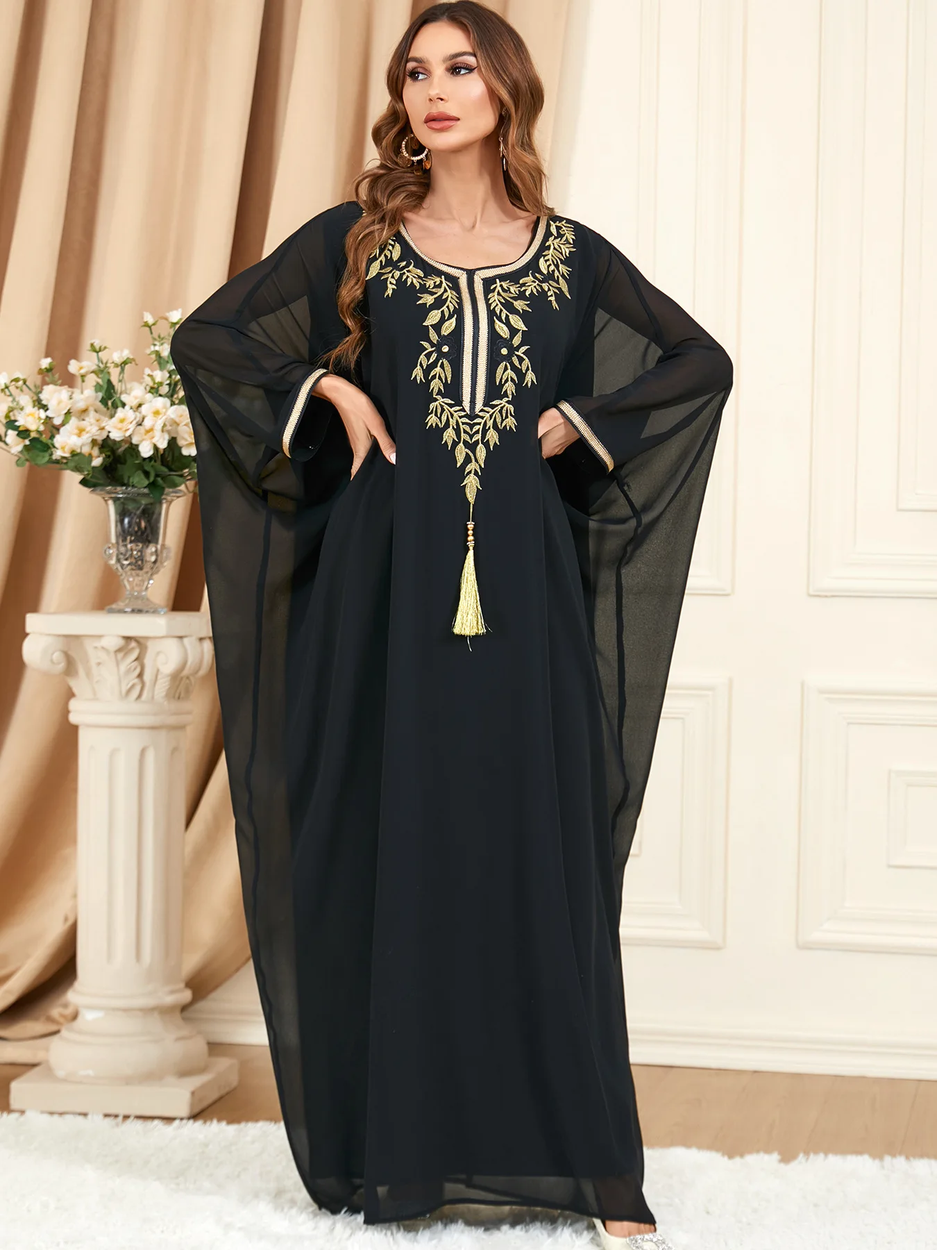 

Elegant Embroidery Tassel Bat Sleeve Islamic Women Gown Muslim Abaya Black Long Dresses Formal Occasion Religious Worship Gift