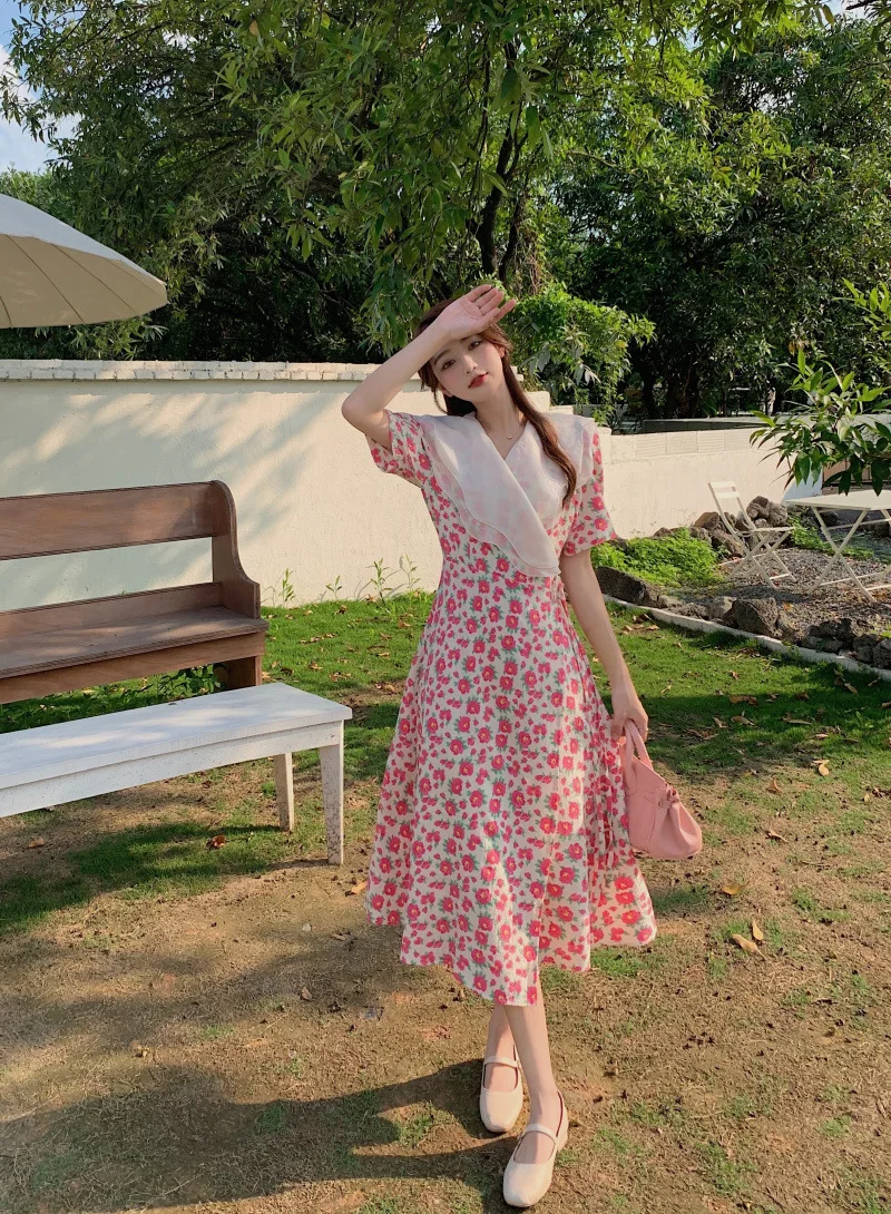 Платье женское длинное летнее кремово-желтое с цветами и тонкой талией