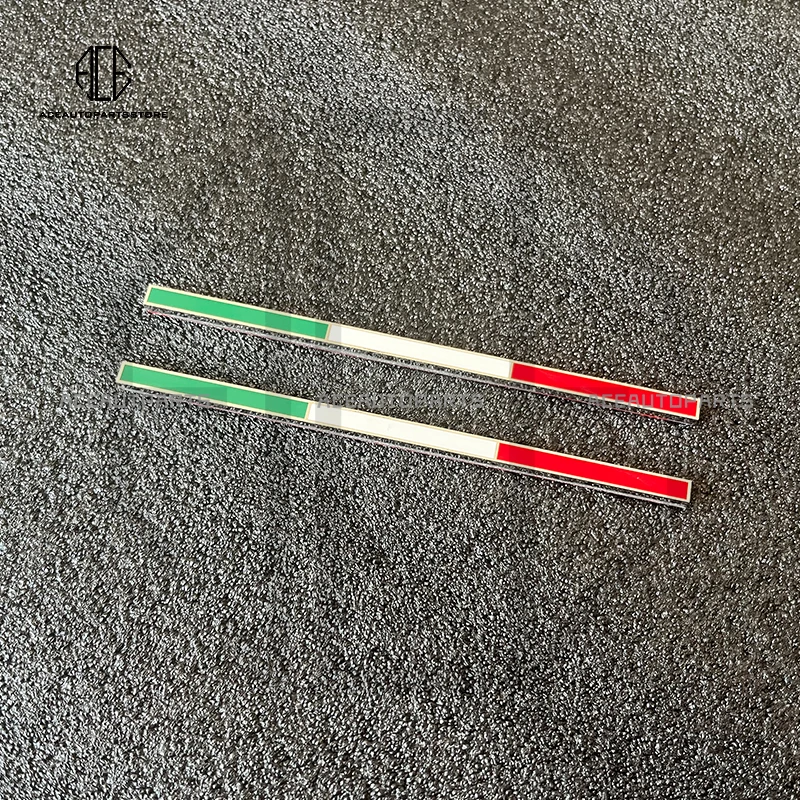 Значок с флагом Италии логотип боковой юбки 84706300 Автомобильная наклейка для Ferrari