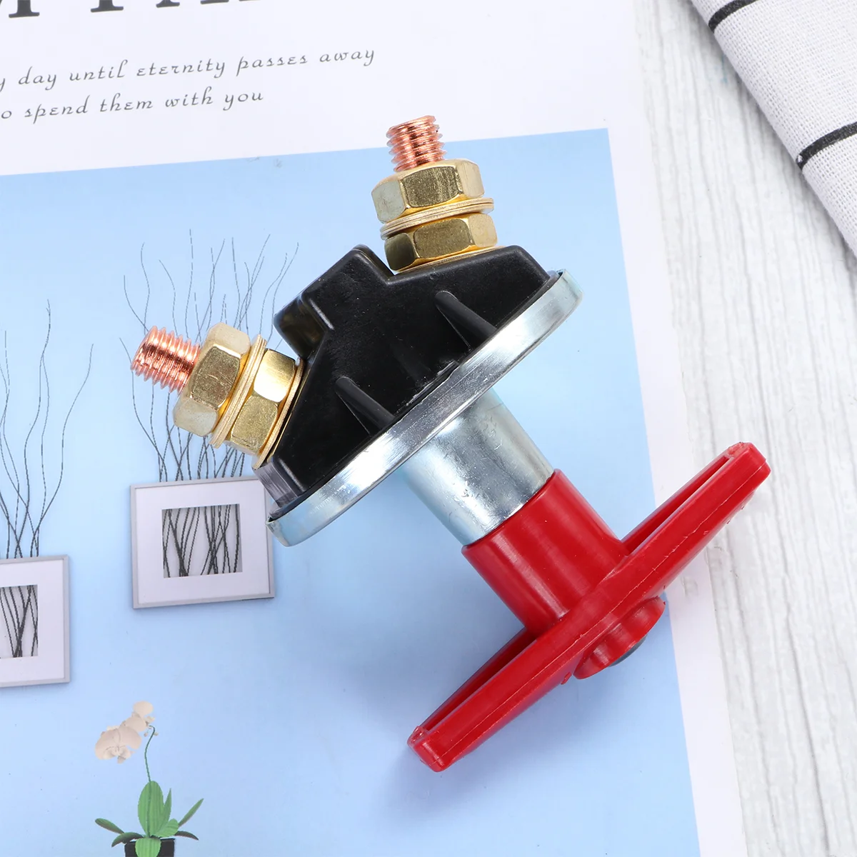 

200A Disconnect Isolator Power Cut OFF Switch for Car Boat Van Truck RV Motorcycle 12V-60V