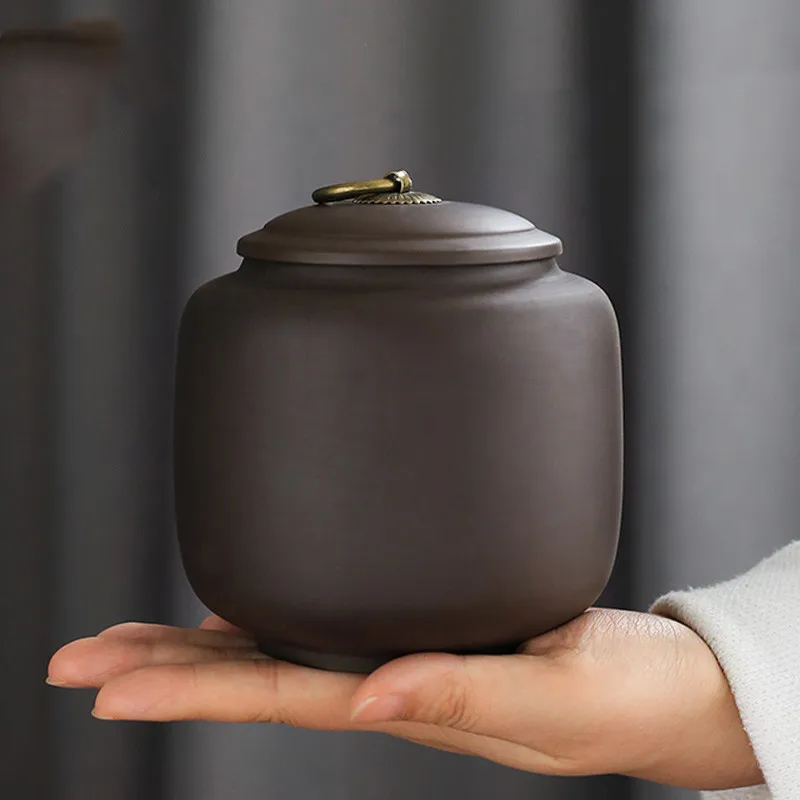 

Винтажный контейнер для чая из фиолетовой глины