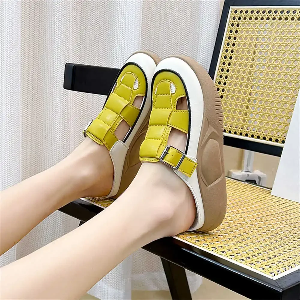 Женская обувь с нормальным кожаным отверстием фиолетовые тапочки шлепанцы