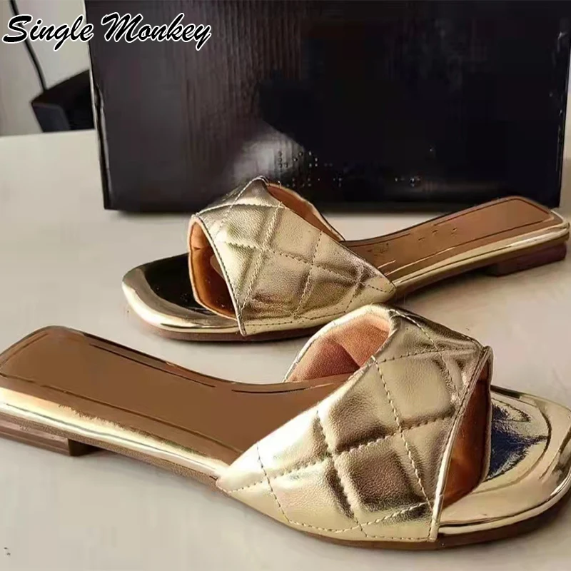 

Летние плоские толстые тапочки, Женская обувь в римском стиле, сандалии с ремешком на пятке, новинка 2022, дизайнерские шлепанцы с открытым но...