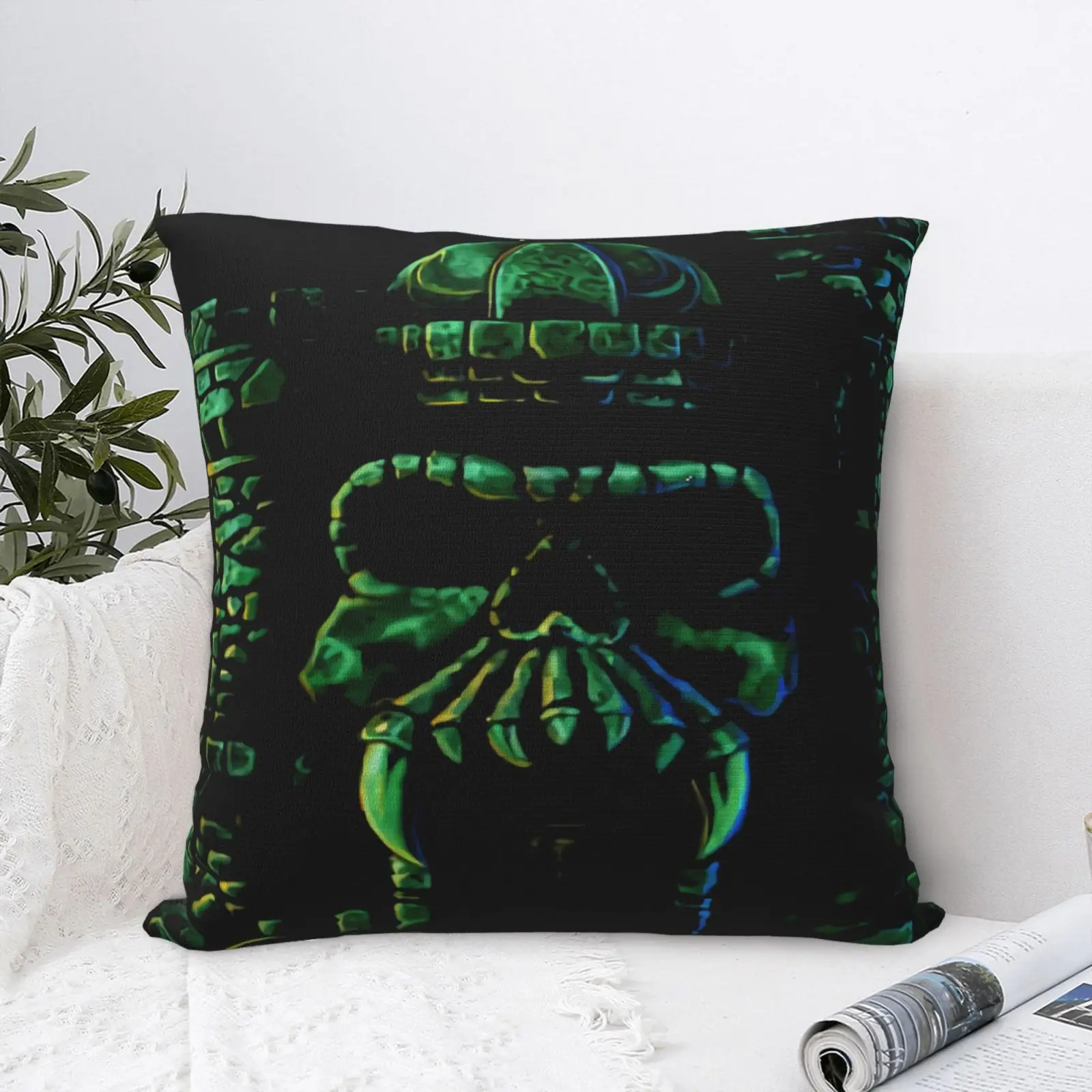 

Декоративная подушка с изображением замка, сериала, черепа, мастеров Вселенной