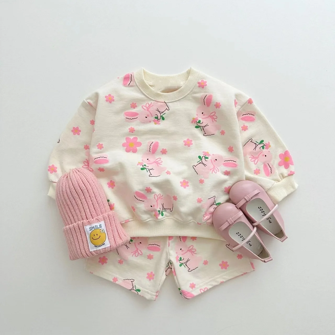 

Корейский Летний комплект детской одежды из 2 предметов для девочек 2023, костюм с шортами и мультяшным медведем, Кроликом, пуловер с длинными рукавами, наряды для маленьких девочек