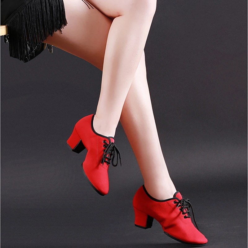 

Oxford Cloth Women's Latin Dance Shoe Teacher Children Exercise Shoes Square Ballroom Soft Shoes for Women Ventilation