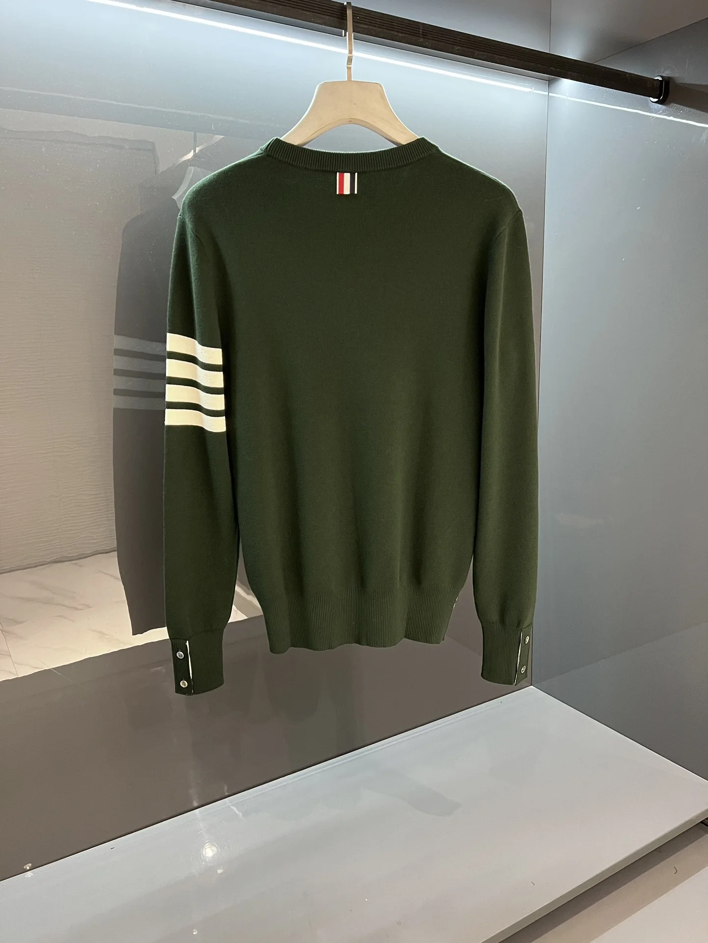 New TB Sweater Green Fashion Brand Classic Tops High Quality 4-Bar White Striped Crew Neck Pullover Coat