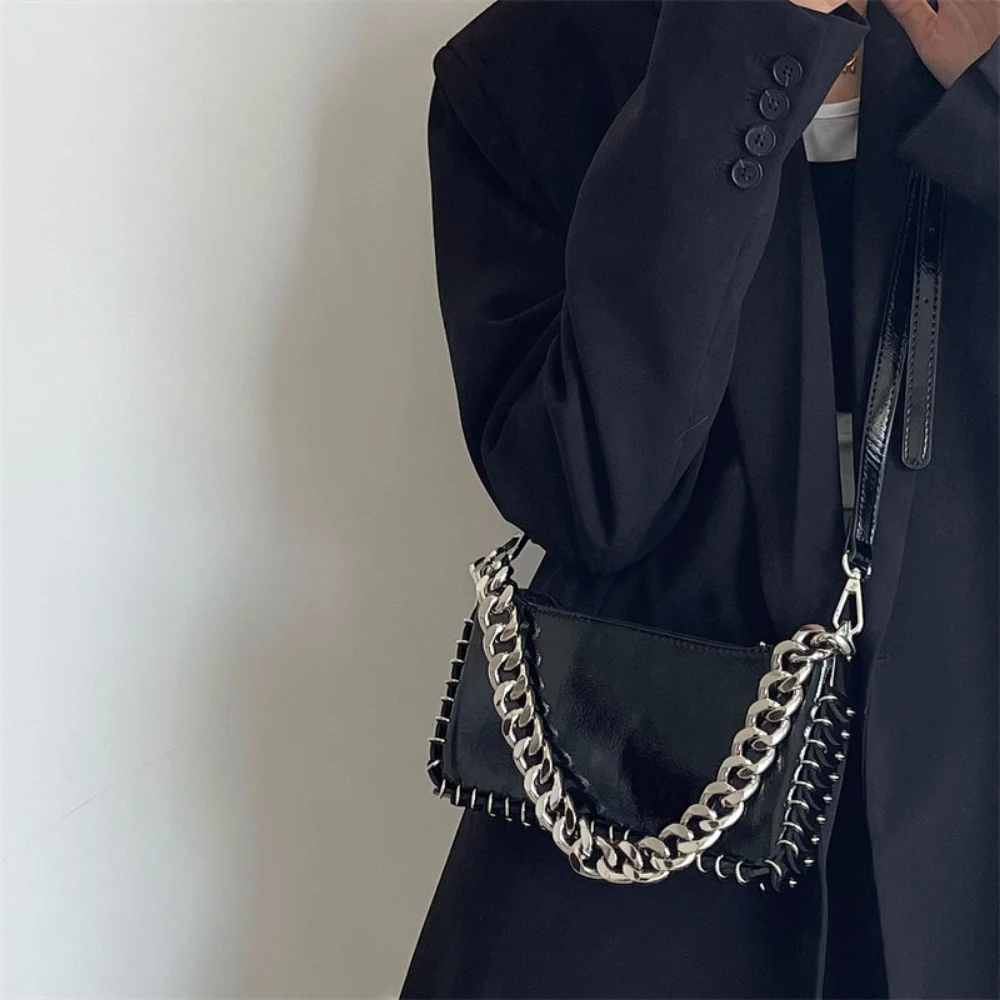 Black PU Leather Crossbody Bags Women Luxury Designer Fashion Vintage Chain Sling Bag Female Small Casual Versatile Shoulder Bag