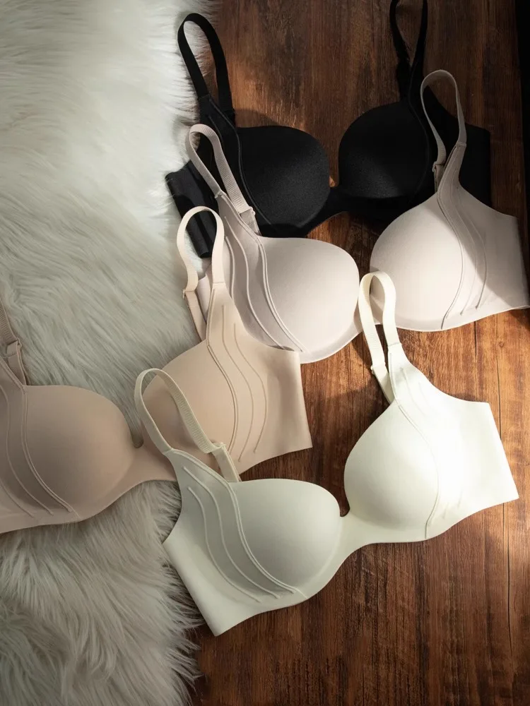 Антигравитационное нижнее белье женское с небольшой грудью без косточек