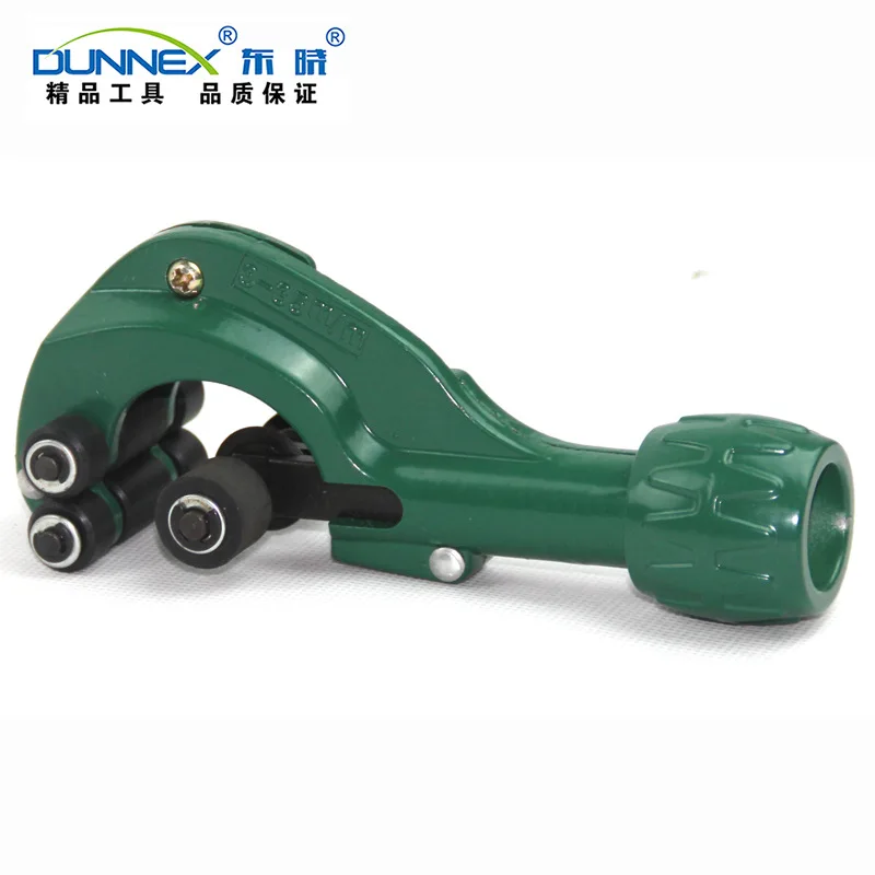 

Stainless steel corrugated pipe cutter 3-35 mm CT - 135 gas pipe gas pipe cutter in the gas pipe
