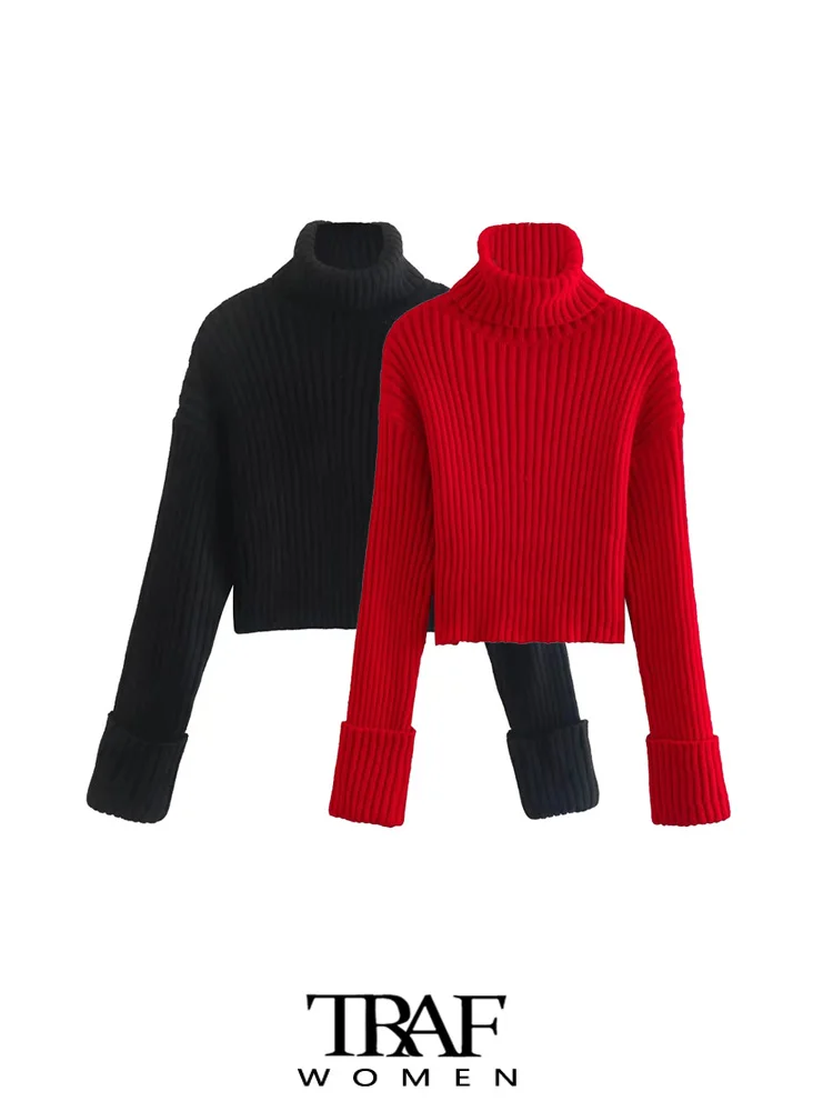 

Женский укороченный свитер-водолазка в рубчик с длинным рукавом