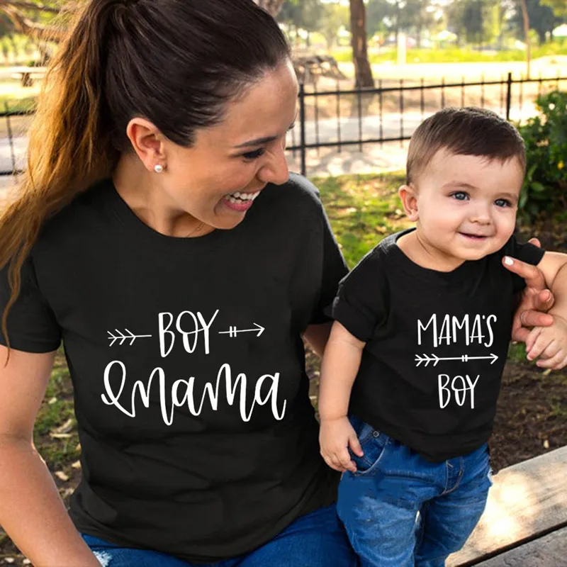 

Mom and Son Family Matching Clothes Family Look Summer Shirts Mama Little Boy Kids Shirt Baby Bodysuit Rompers Mommy Tshirt