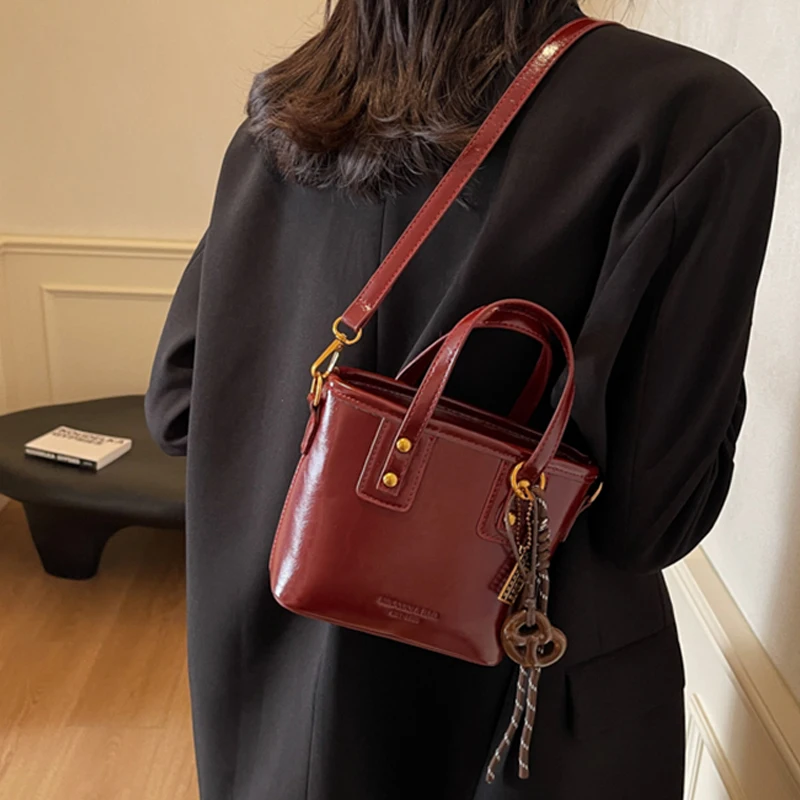 Сумки через плечо в стиле ретро новинка 2025 года женская сумка из искусственной