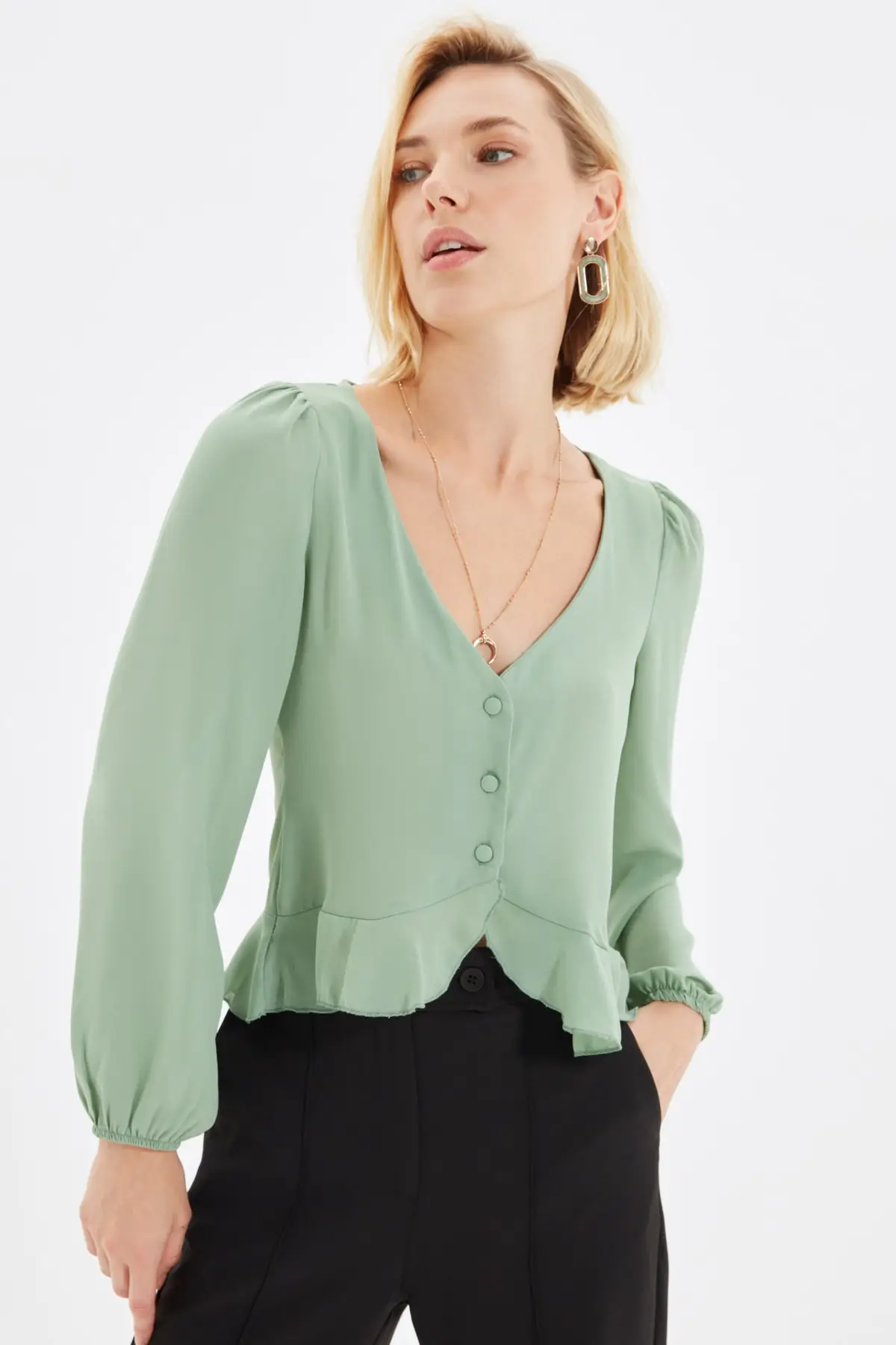 

Trendyol Buttoned Blouse TWOAW22BZ0488