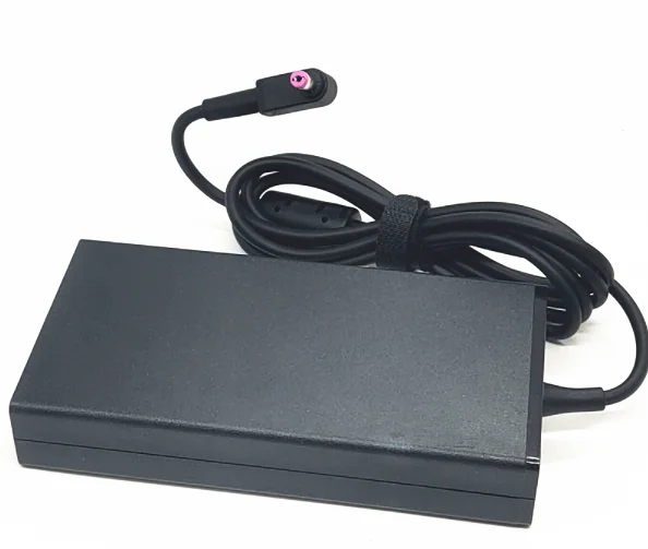 

ADP-135KB T 19v7.1a адаптер питания