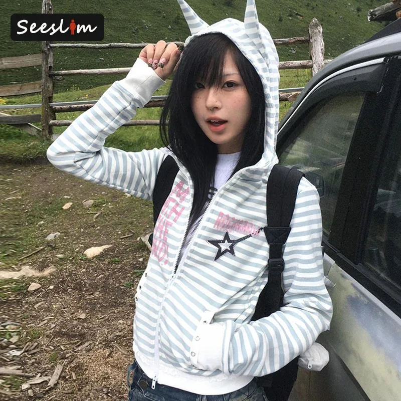 Женская толстовка с капюшоном и длинным рукавом в полоску