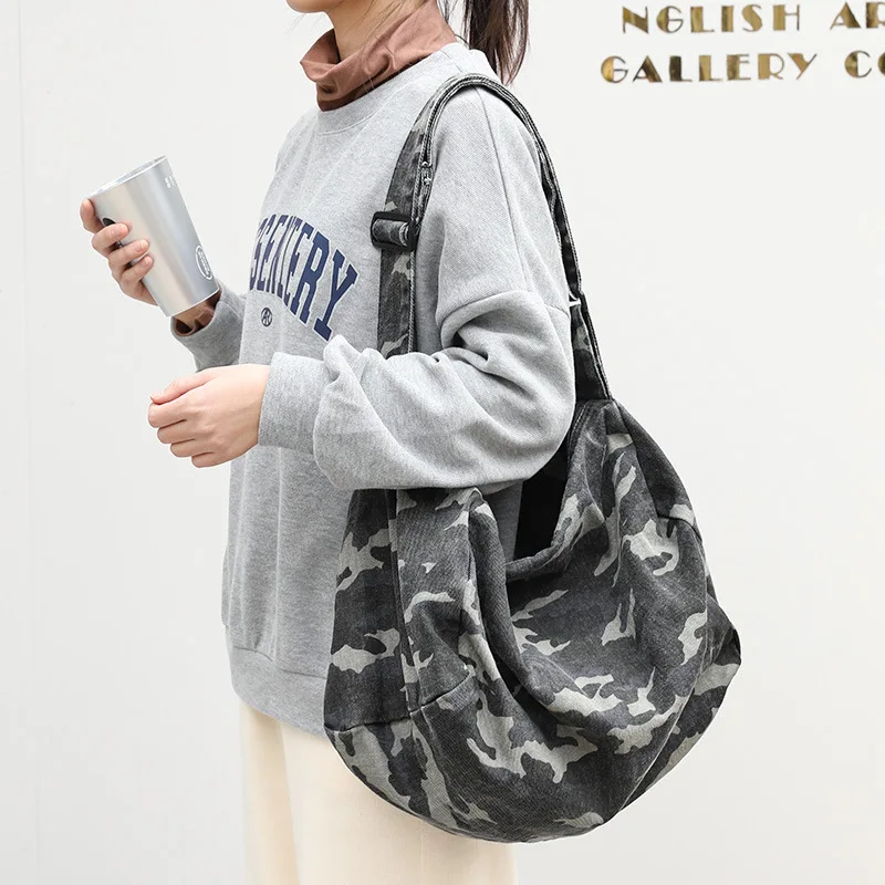 

Unisex Fashion Camouflage Large Capacity Canvas Bag Cool Boy's And Girl's Shoulder Bag Messenger Shopper Bag Men's Travel Bags