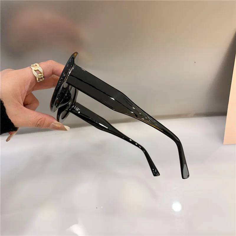 New Oval Frame Colorful Sunglass Fashion Trendy Hip-Hop Party Female Eyewear Hot Brand Designer Popular Personalized Lady Shades |