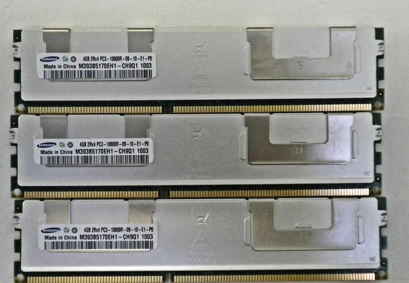 

RAM 4G 2Rx4 PC3-10600R M393B5170EH1-CH9 Server memory DDR3 1333 1PCS