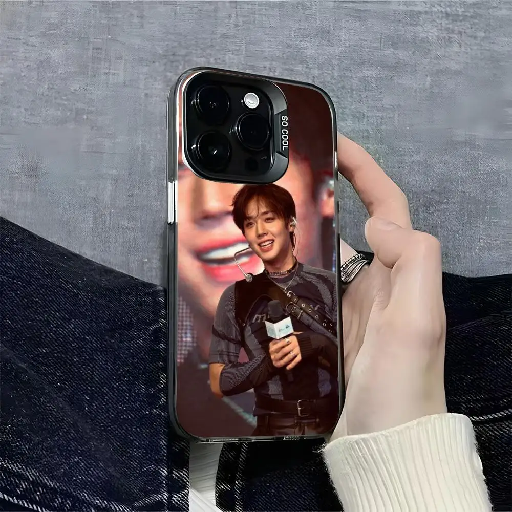 Фото Чехол для телефона Park Jihoon Wanna One, серебристый корпус lMDColor для iPhone 17, 16, 15, 14, 13, 12, 11 Pro Max Plus №3