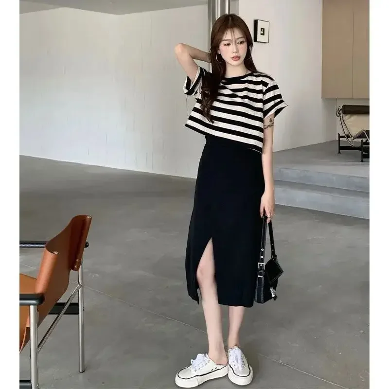 Женский костюм из двух предметов тонкий топ в полоску ретро-стиле с полуюбкой