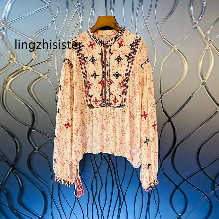 Женская шелковая блузка с цветочным принтом