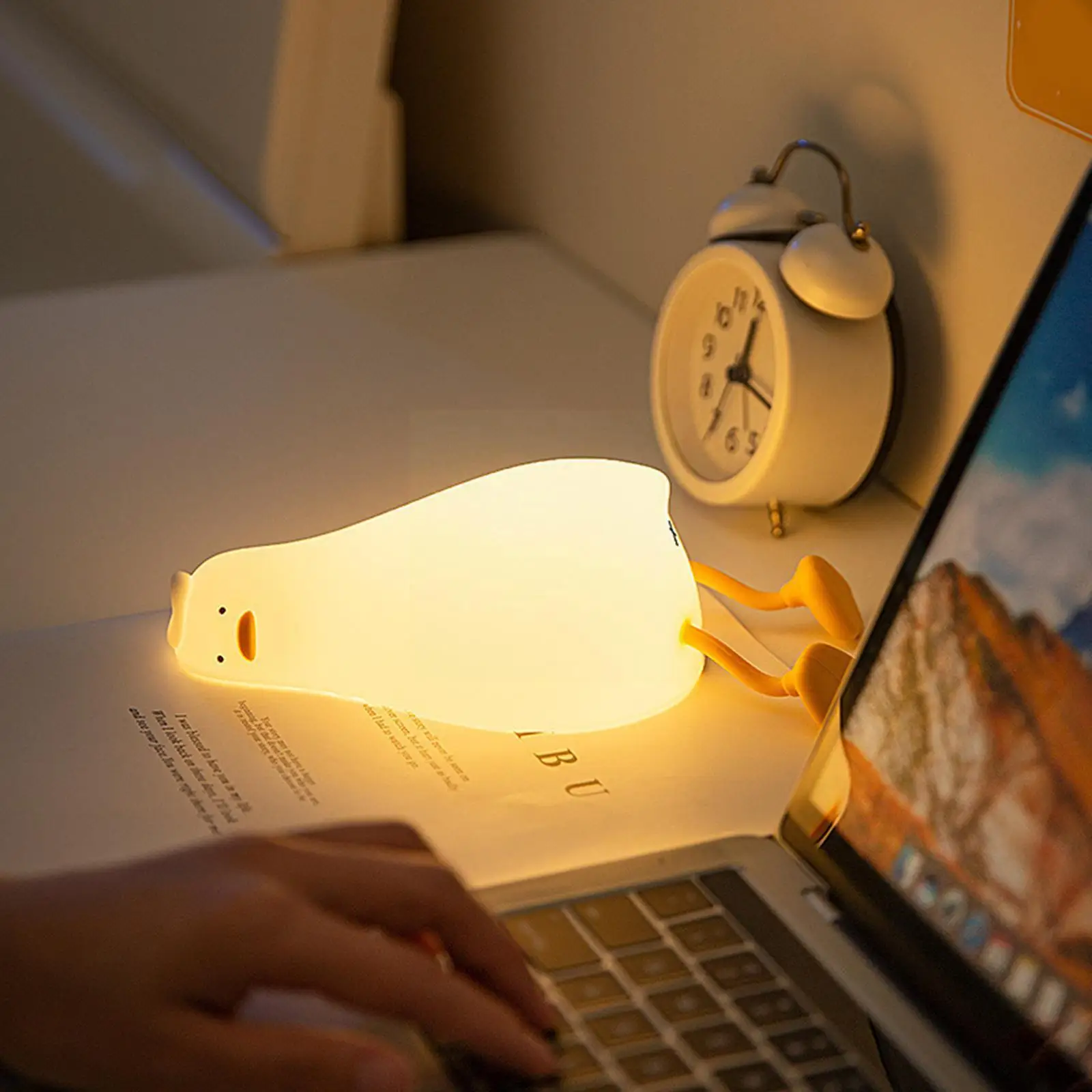 

Led Night Light Sensing Multicolor USB Rechargeable Toy Lamp Lighting Baby Bedroom Duck Gift Silicone U1E2