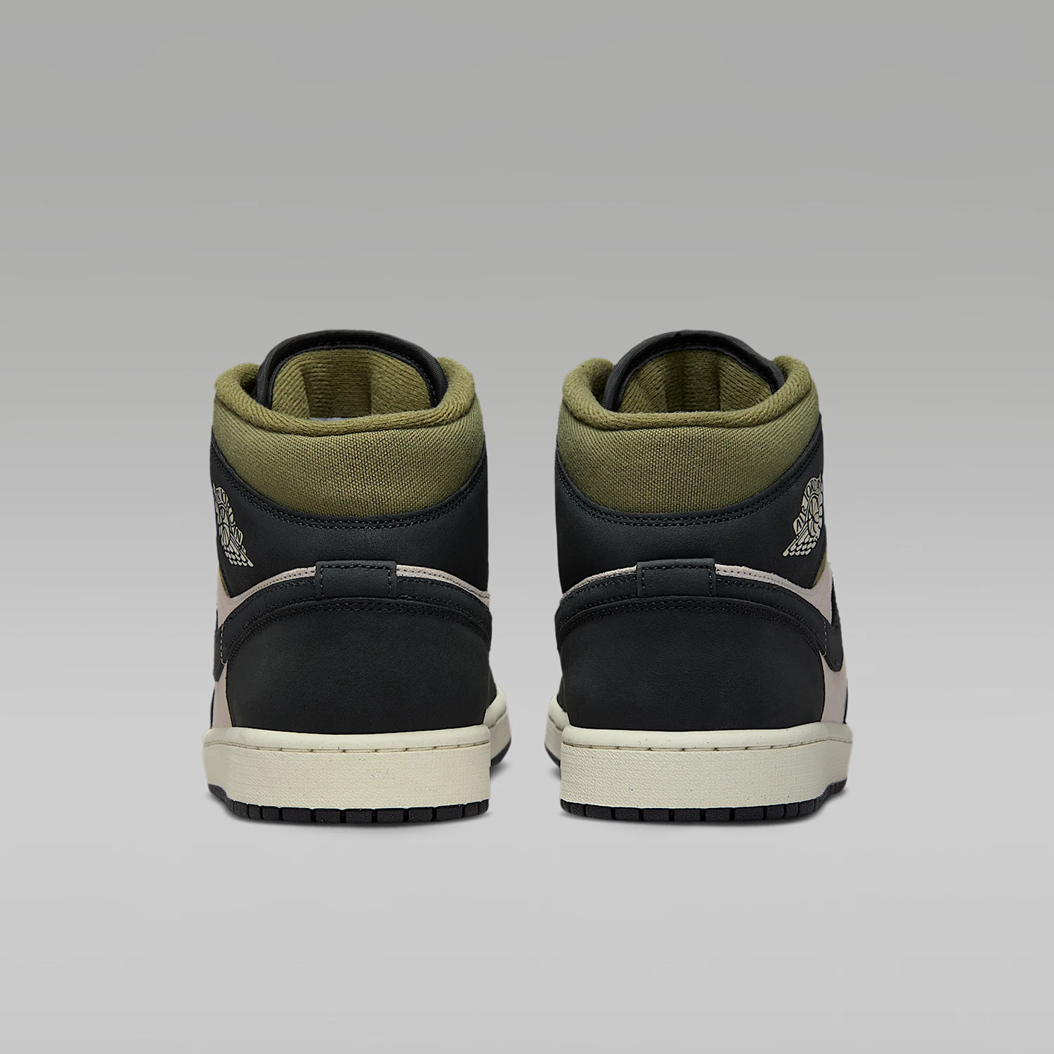 Мужские спортивные дышащие баскетбольные кроссовки Nike Authentic JORDAN с амортизирующей подошвой HV4091-102 (art.: 3920db9f628e2) - 3920db9f628e2