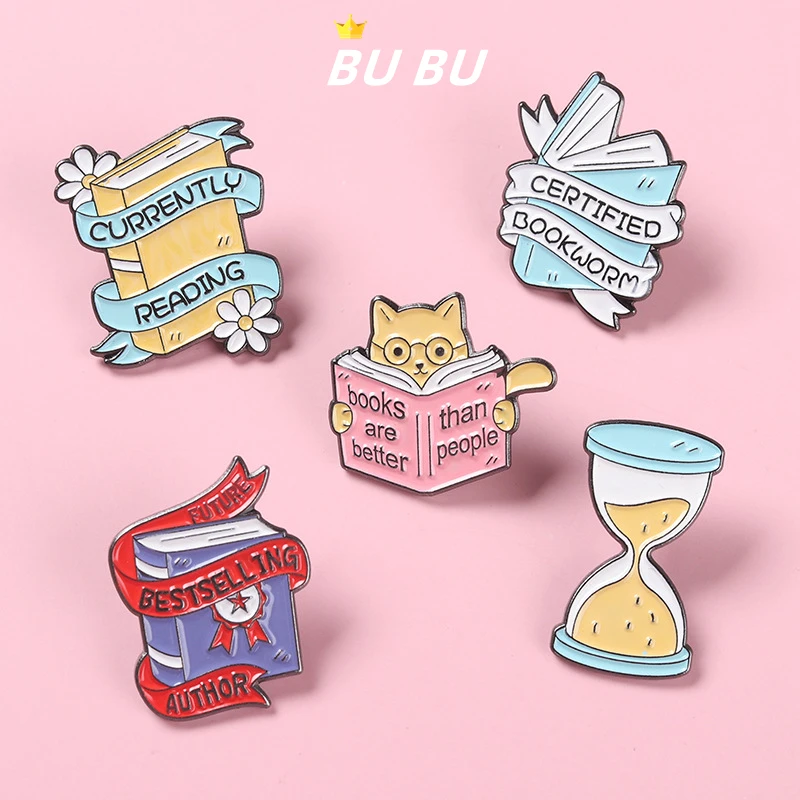 

2PCS Cute little animal brooch creative cartoon cat learning badge hourglass book shape badge fashion metal accessories cute