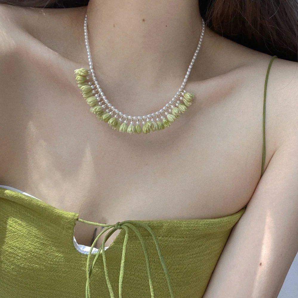 

Fashion Women's Tassel Pearl Necklace Hand Beaded Tulip Pearl Pendant ForWomen Charm Girl Clavicle Chain Trend Neck Jewelry Gift
