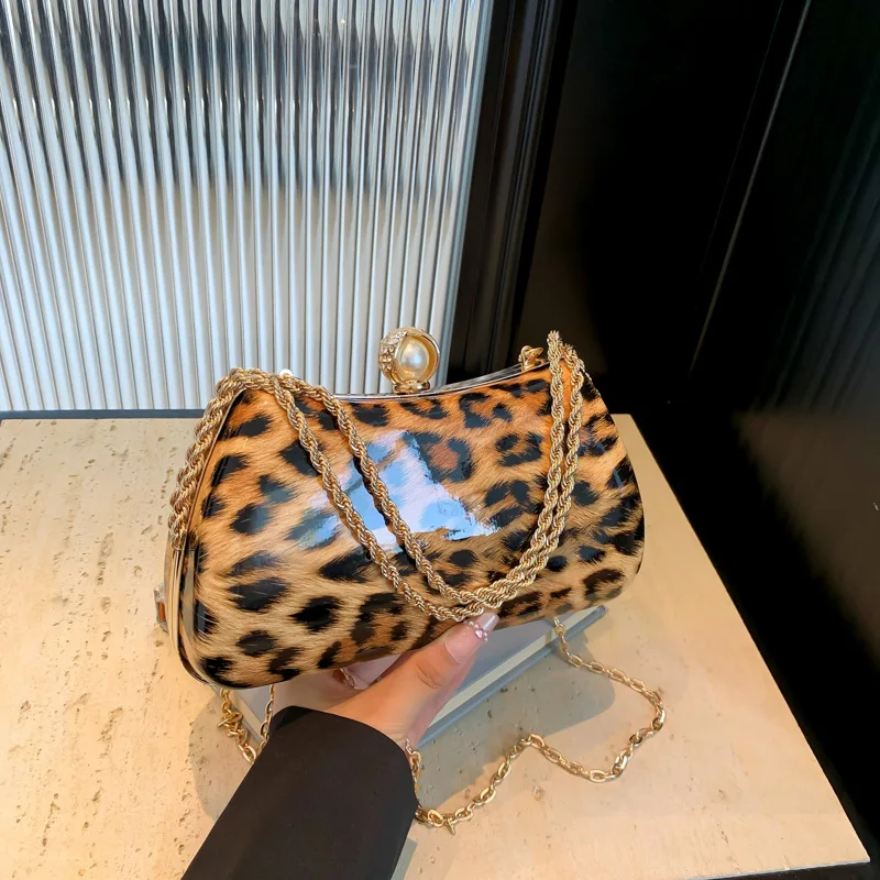2024 осенняя новая модная сумка через плечо с леопардовым принтом и цепочкой
