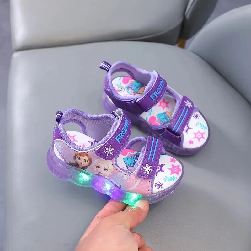 Спортивные сандалии с подсветкой Disney для мальчиков и девочек