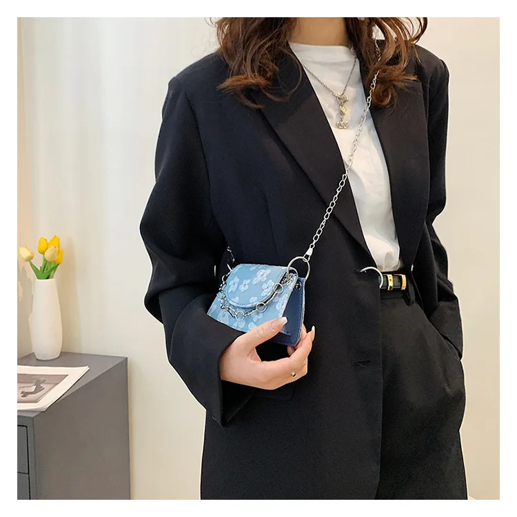 

2022 New Women's Bags Spring and Summer Mini Chain Portable Shoulder Bag Messenger Bag
