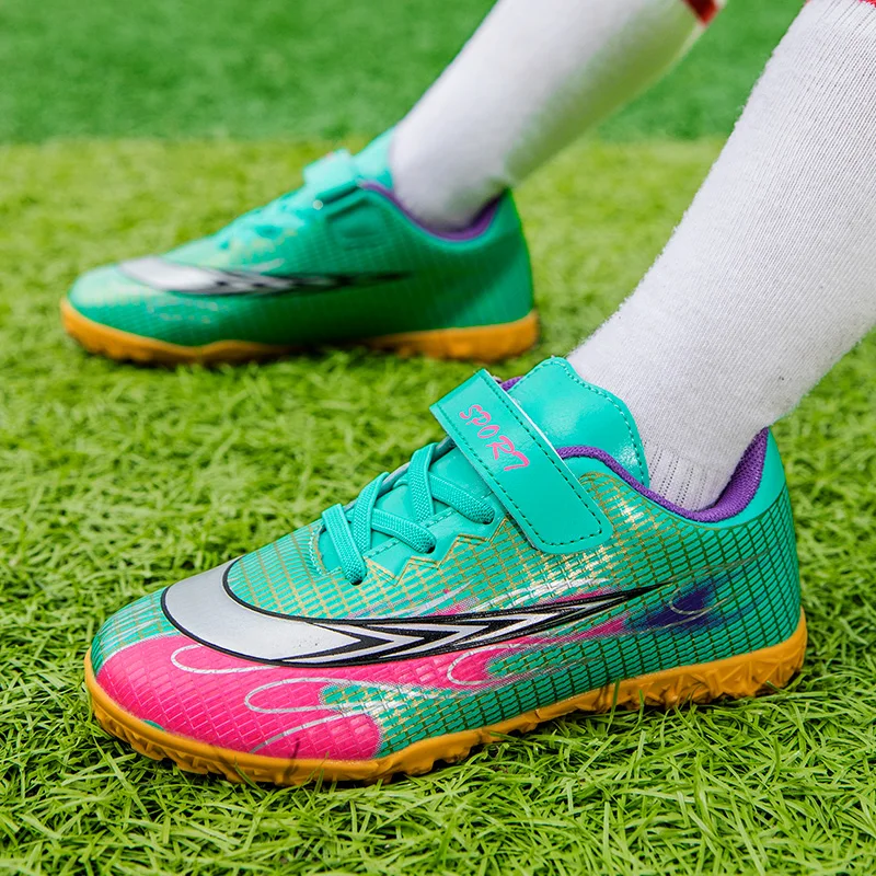2022 New Fashion Colorful Children's Football Boots Outdoor Turf Soccer Shoes Kids Trainers School Football Sneakers for Teenage