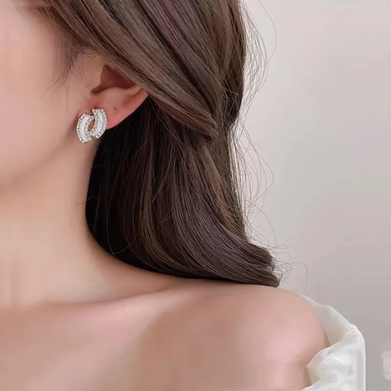 

Fashion Shiny Zircon Cross Stud Earrings for Women Girls Elegant Crystal Jewelry Lady Enamel Geometric Spiral Earrings Gift