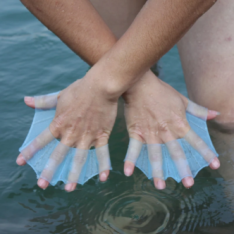 

1Pair Unisex Frog Type Silicone Girdles Swimming Hand Fins Flippers Finger Webbed Gloves Paddle Water Sports Tool Accessories
