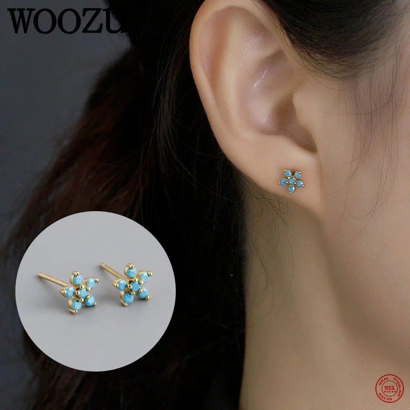 

Женские серьги-гвоздики из серебра 925 пробы с цирконами