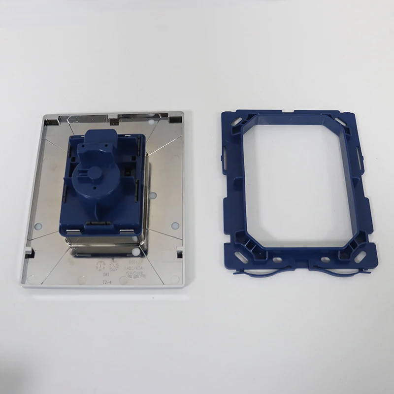 Адаптируется к скрытой баке для воды GROHE панель смыва пневматическая двойная