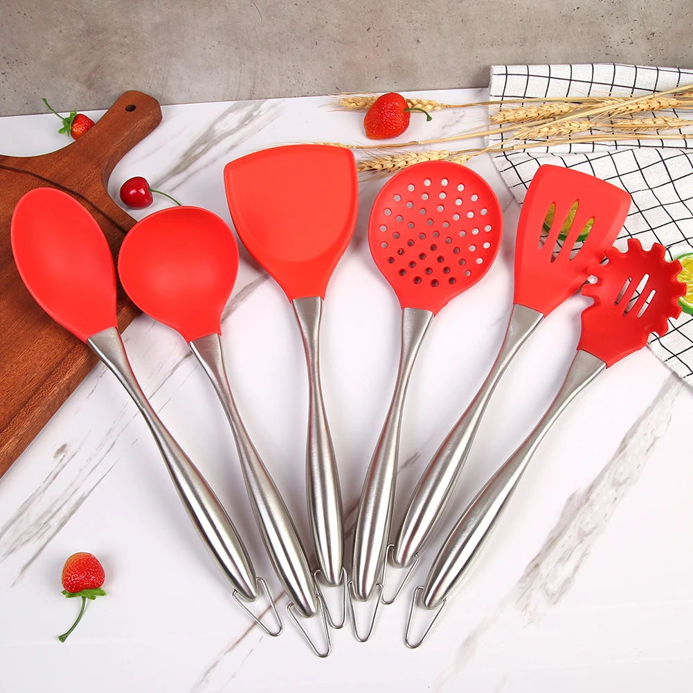 

1Pc Kitchen Utensils Cooking Non-stick Silicone Cookware Spatula Colander Cooking Utensils with Stainless Steel Handle Red