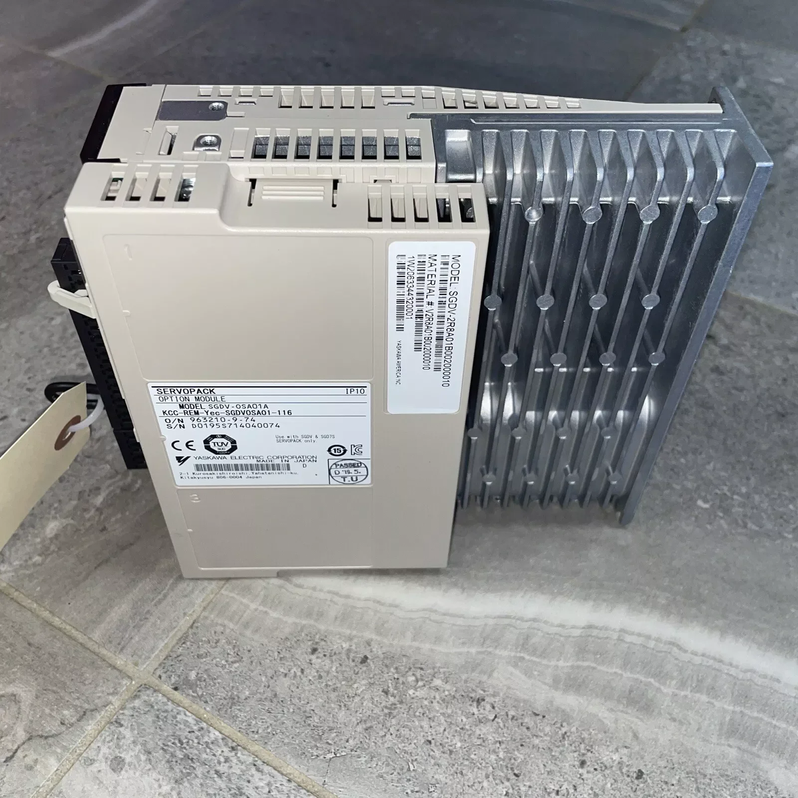 Драйверы SGDV-1R6A01A/2R8A01A/5R5A01A/7R6A01A/R90A01A