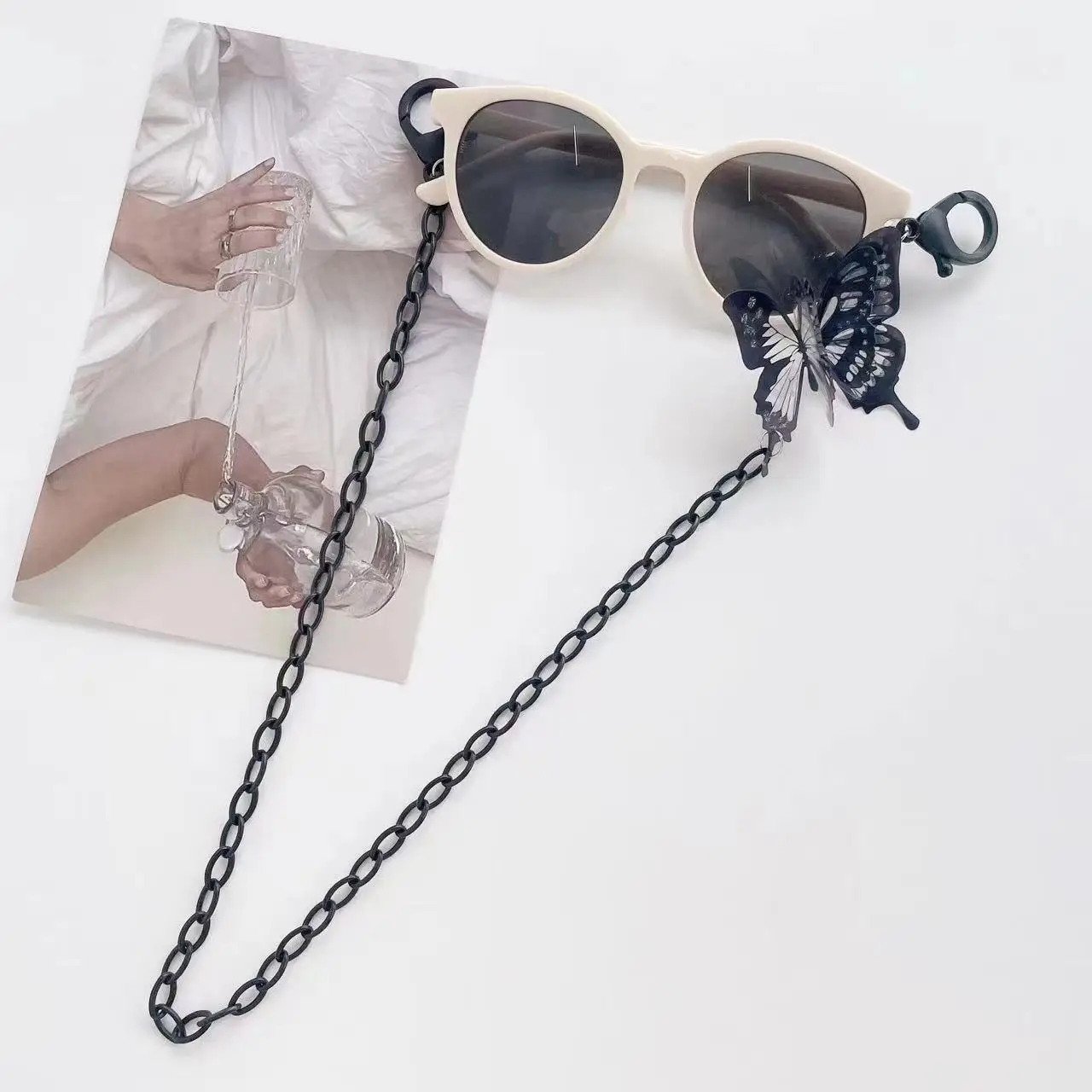Новый стиль ins простая мультяшная бабочка черный акриловый шнурок ожерелье очки