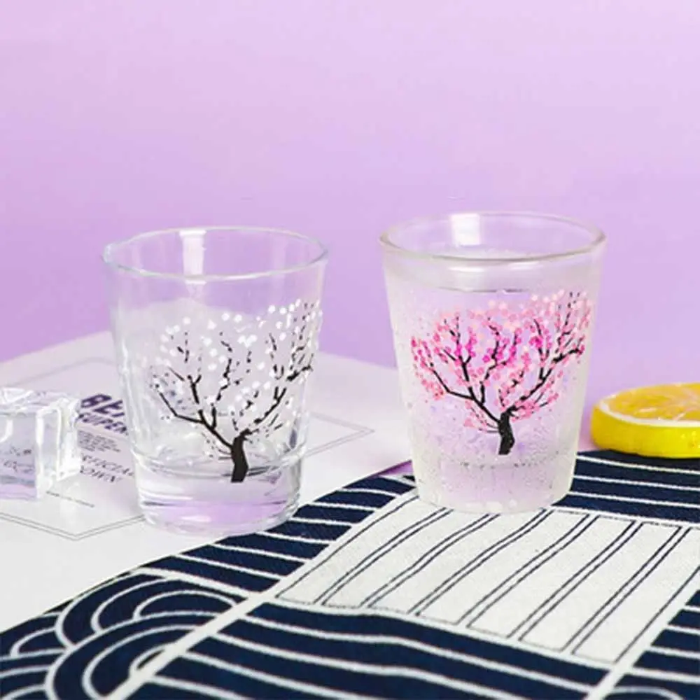 

Creative Small Color Changing Glass Liquor Baijiu Sakura Cup Wine Glass Water Cup