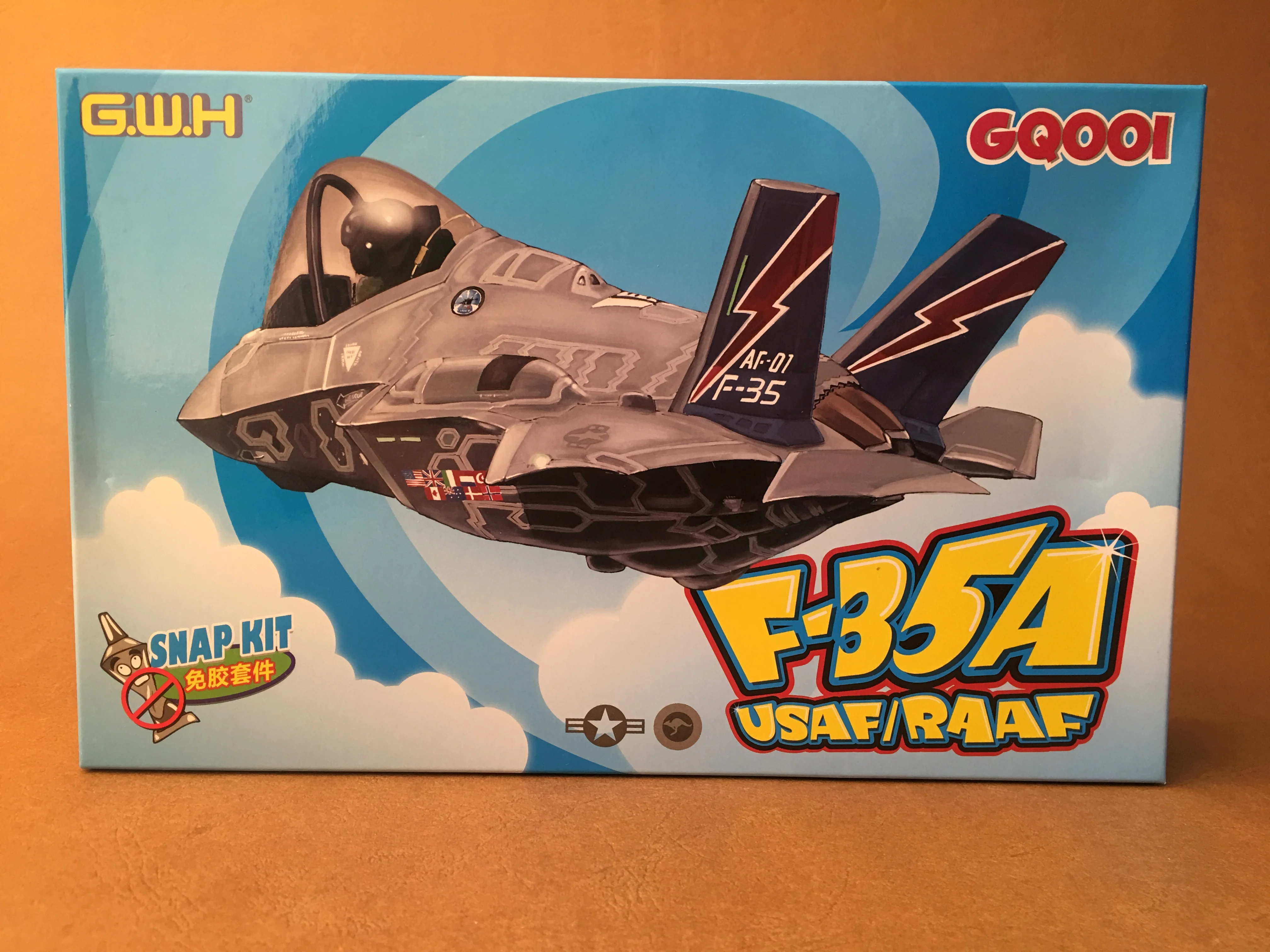

Greatwall hobby Q Versin GQ001 F-35A USAF/RAAF Glue-free Color Separation With Pilot Assembly Model Building Kits Hobby DIY